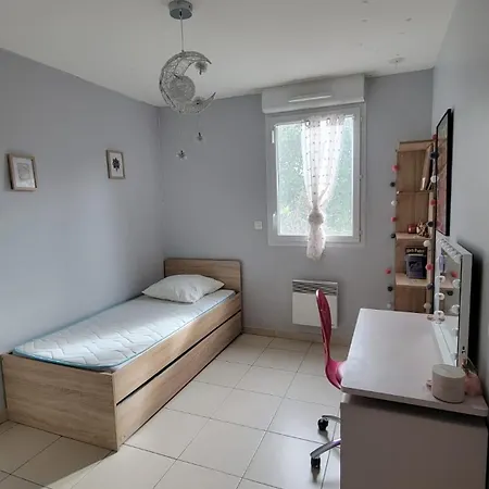 7 Personnes Jardin Et Piscine